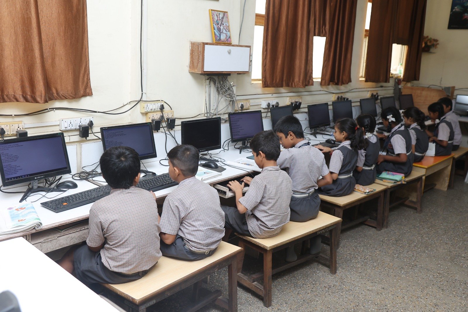 संगणक कक्ष